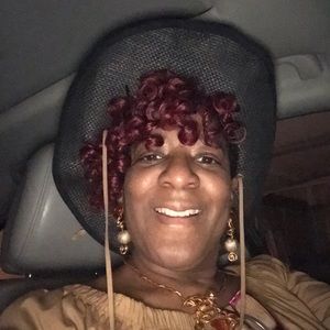 Meet your Posher, Rita